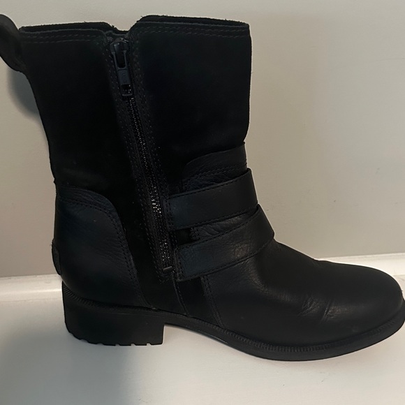 UGG Black Women’s Wilde Moto Boots with Buckle Detail - Picture 3 of 7